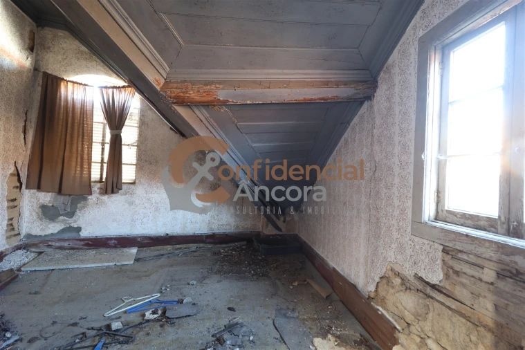 Moradia T2 para Venda em Moimenta da Serra e Vinhó Foto 15