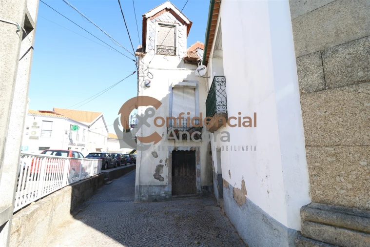 Moradia T2 para Venda em Moimenta da Serra e Vinhó Foto 3