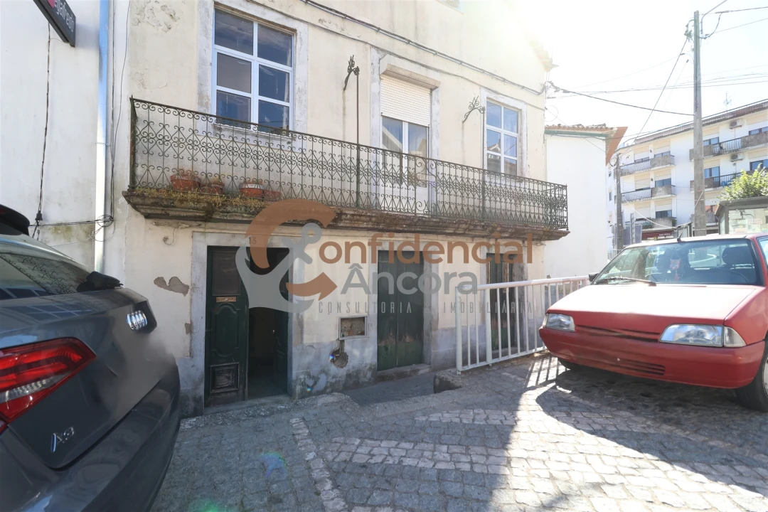 Moradia T2 para Venda em Moimenta da Serra e Vinhó Foto 2