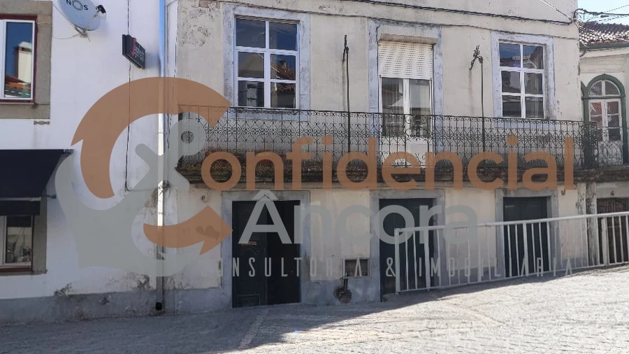 Moradia T2 para Venda em Moimenta da Serra e Vinhó
