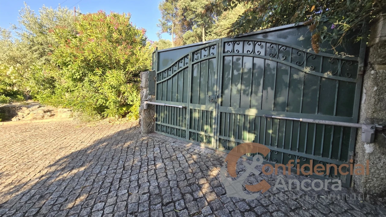 Moradia T4 para Venda em Gouveia (São Pedro e São Julião) Foto 97