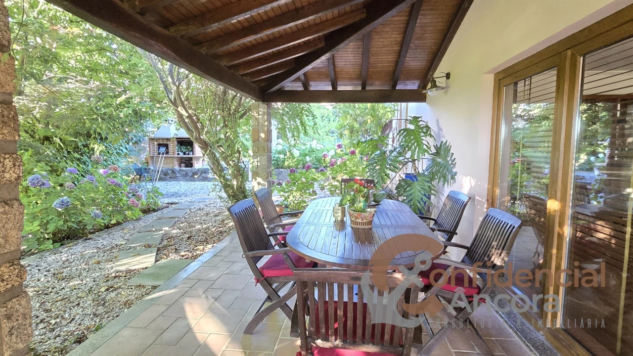 Moradia T4 para Venda em Gouveia (São Pedro e São Julião) Foto 90