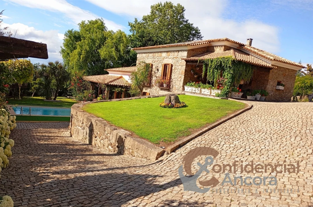 Moradia T4 para Venda em Gouveia (São Pedro e São Julião) Foto 99