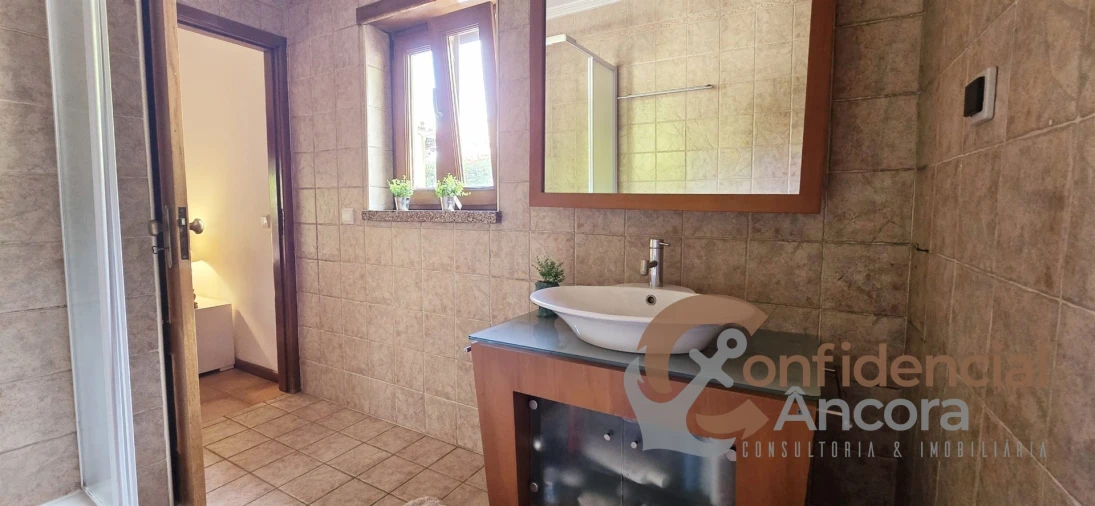 Moradia T4 para Venda em Gouveia (São Pedro e São Julião) Foto 22