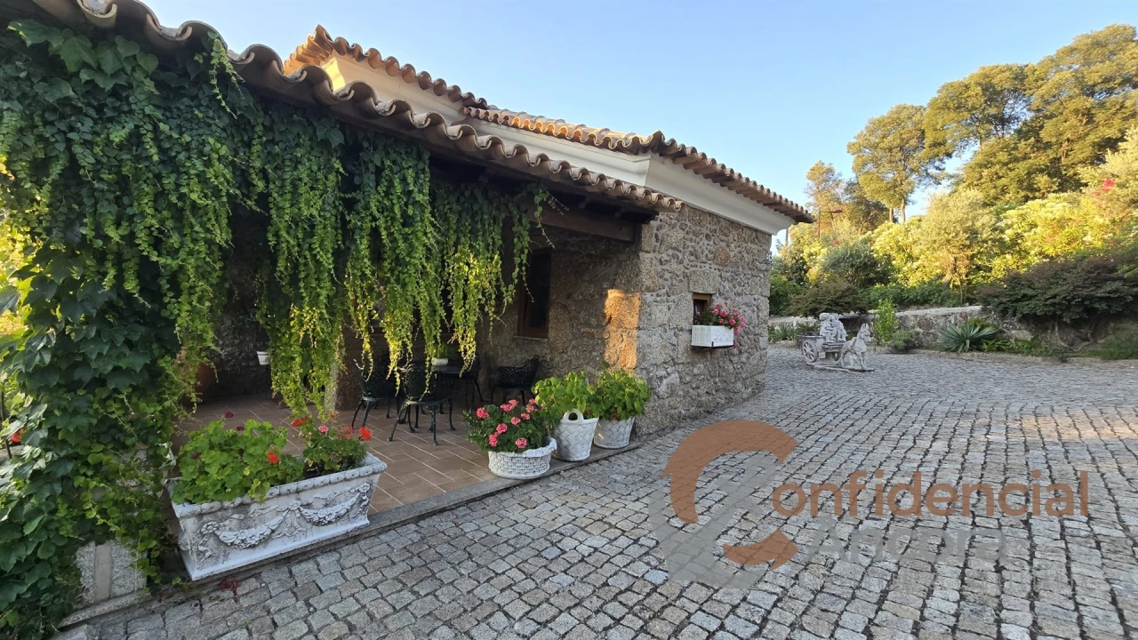 Moradia T4 para Venda em Gouveia (São Pedro e São Julião) Foto 73