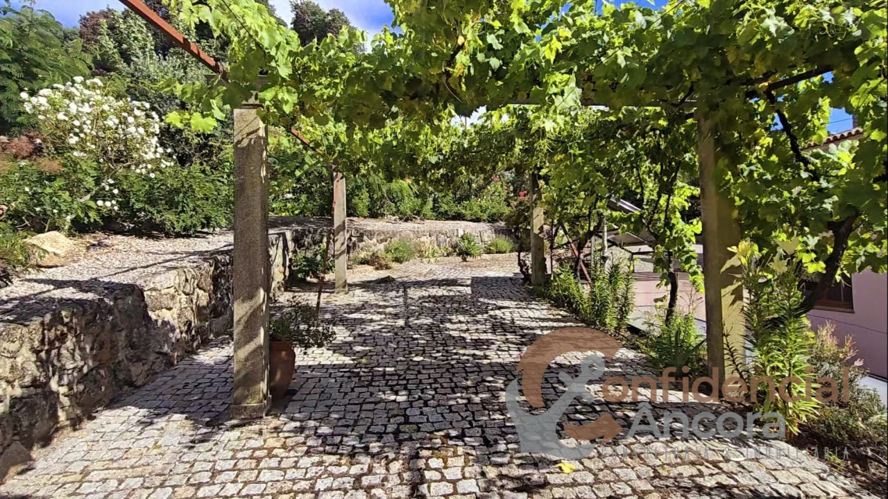 Moradia T4 para Venda em Gouveia (São Pedro e São Julião) Foto 132