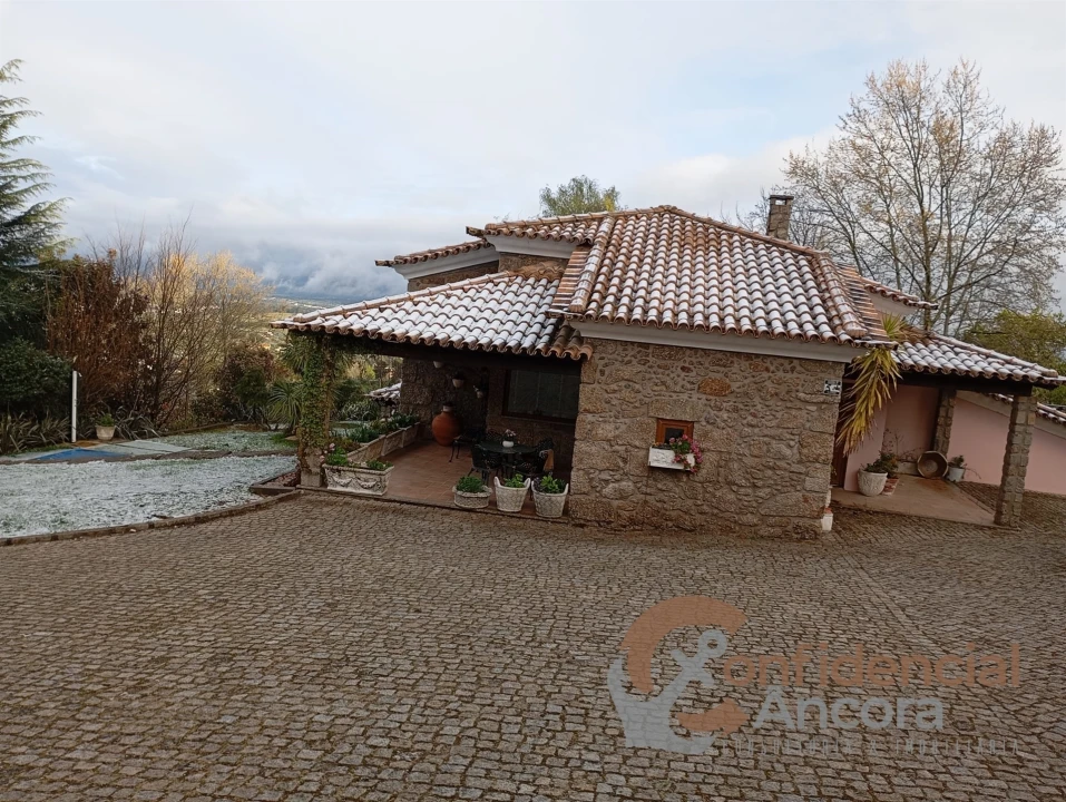 Moradia T4 para Venda em Gouveia (São Pedro e São Julião) Foto 105