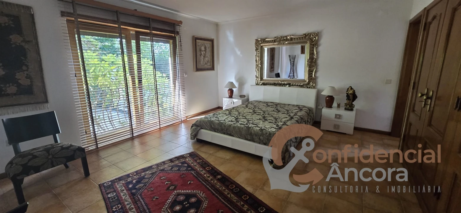 Moradia T4 para Venda em Gouveia (São Pedro e São Julião) Foto 14