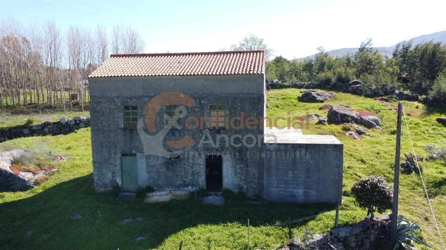 Quinta T0 para Venda em Moimenta da Serra e Vinhó Foto 22