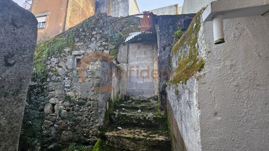 Moradia T0 para Venda em Gouveia (São Pedro e São Julião) Foto 7
