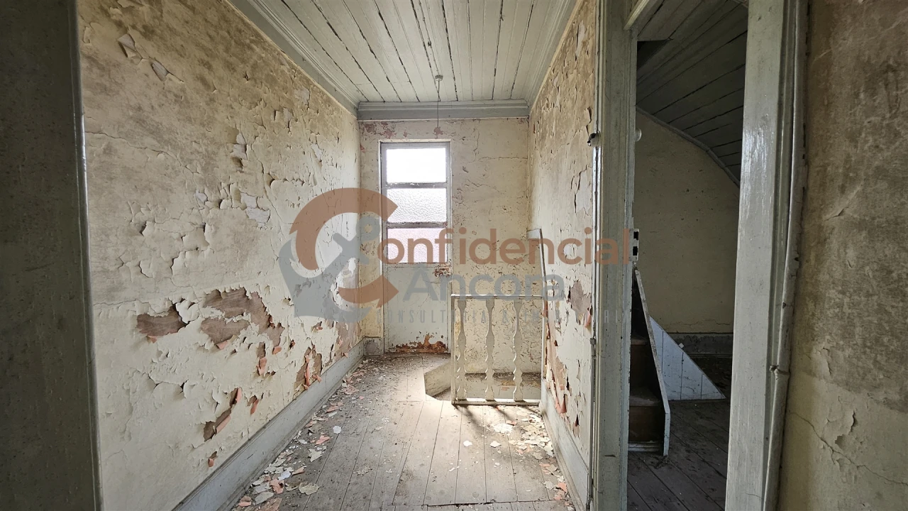 Moradia T5 para Venda em Nespereira Foto 14