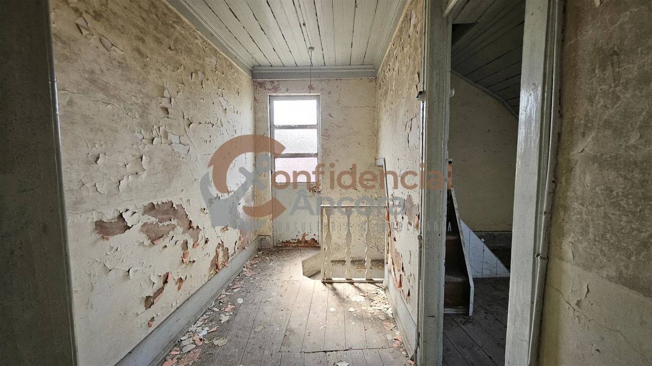 Moradia T5 para Venda em Nespereira Foto 13