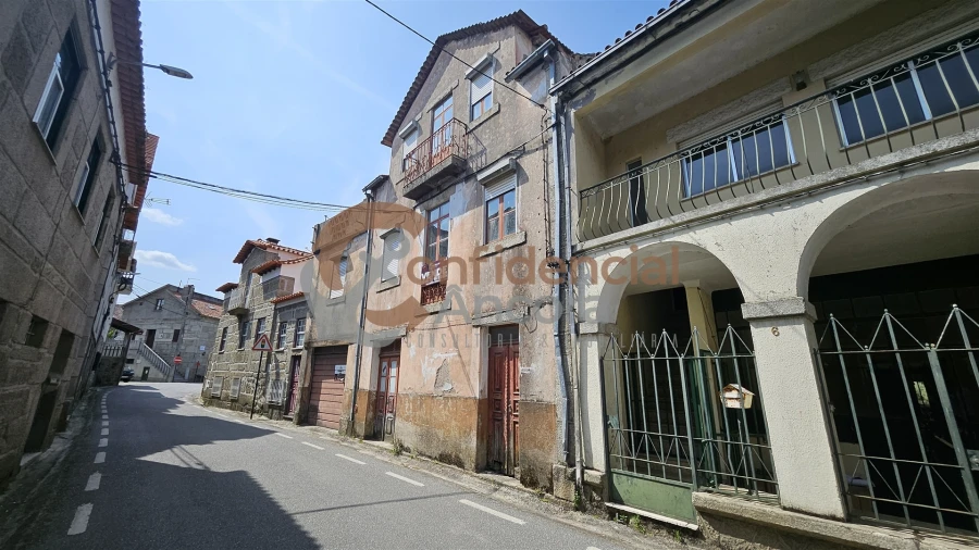 Moradia T5 para Venda em Nespereira Foto 15