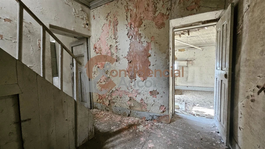 Moradia T5 para Venda em Nespereira Foto 7