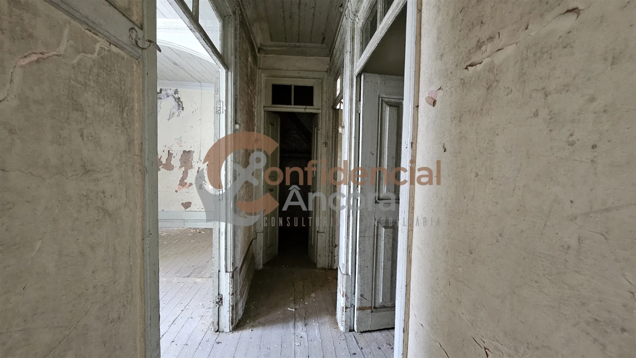 Moradia T5 para Venda em Nespereira Foto 4