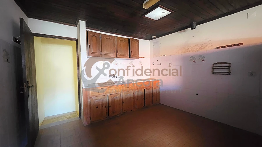 Moradia T2 para Venda em Nespereira Foto 4