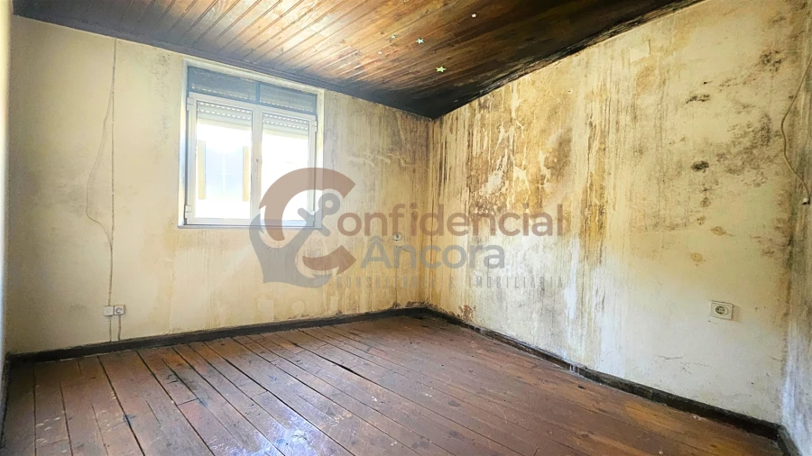 Moradia T2 para Venda em Nespereira Foto 8