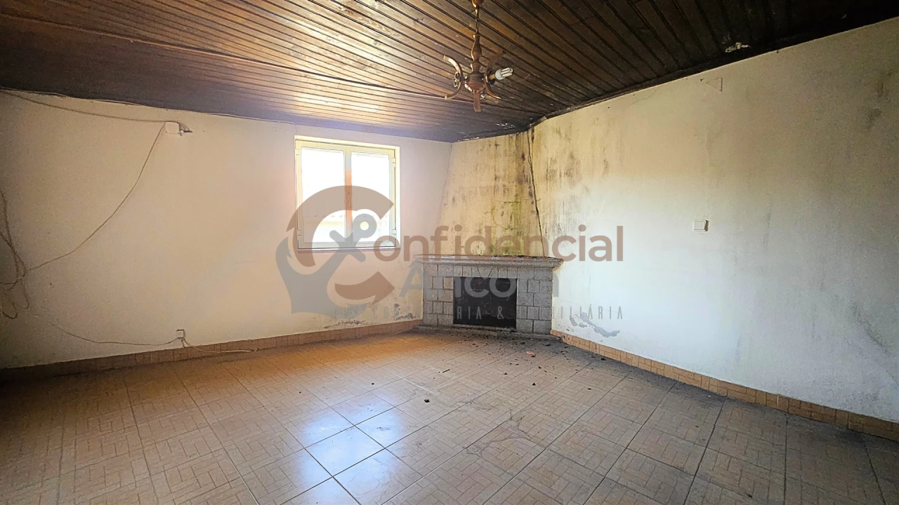 Moradia T2 para Venda em Nespereira Foto 2