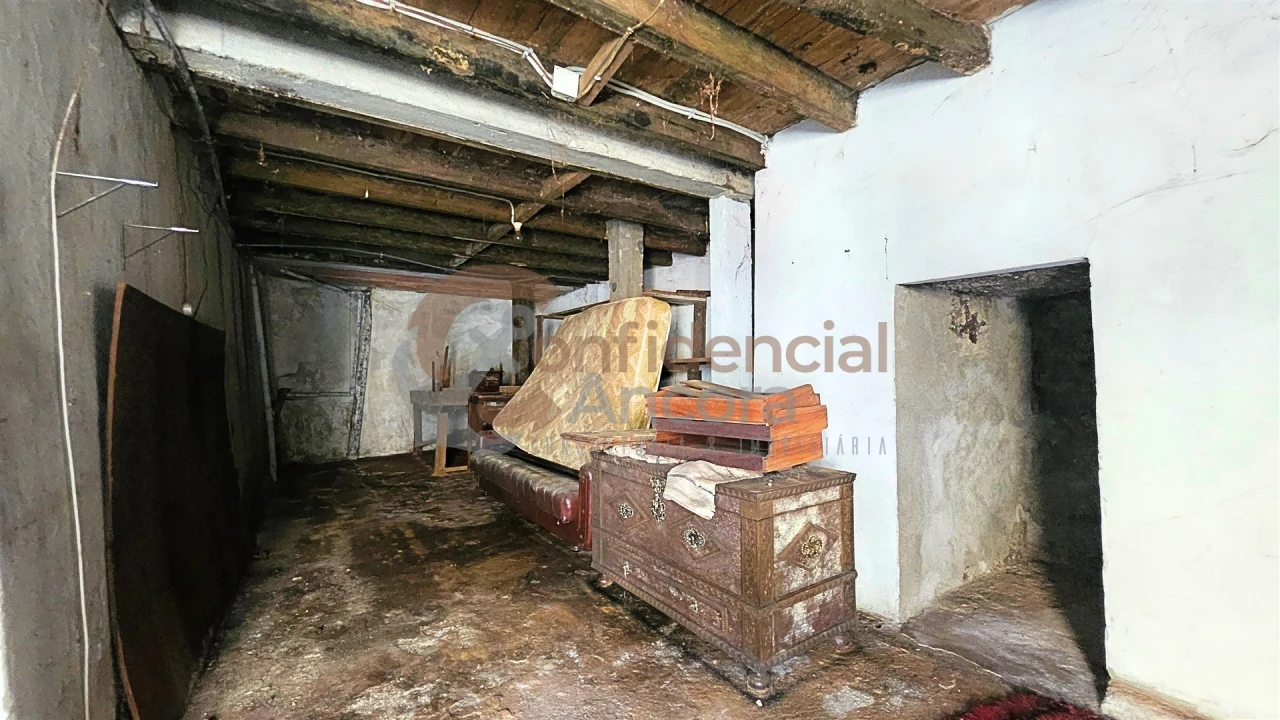 Moradia T2 para Venda em Nespereira Foto 9