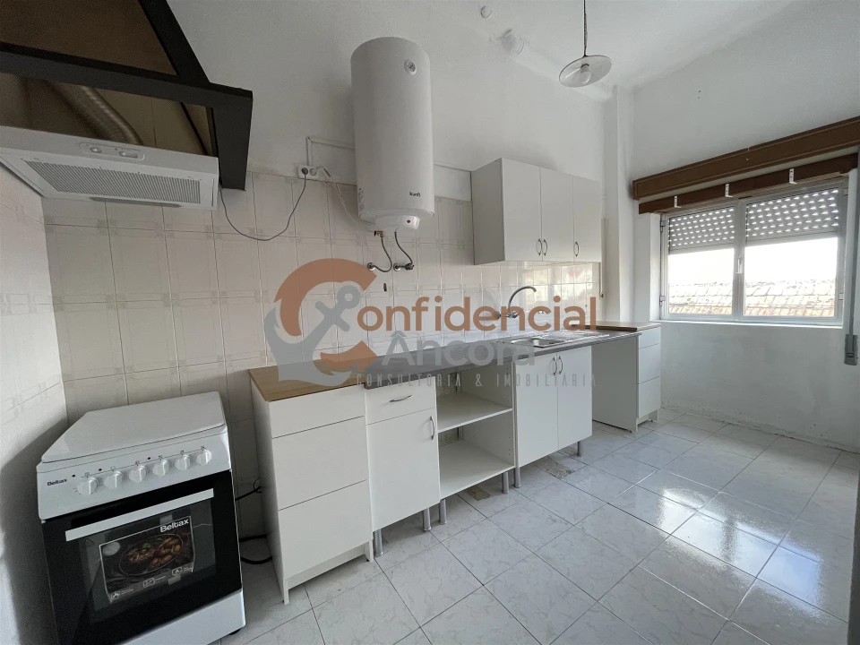 Apartamento T3 para Venda em Gouveia (São Pedro e São Julião) Foto 1