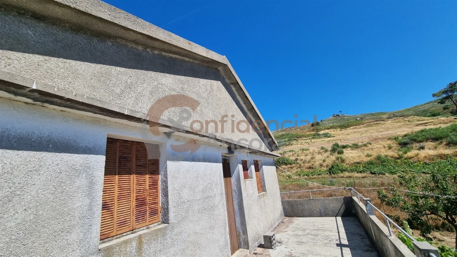 Quinta T0 para Venda em Melo e Nabais Foto 7