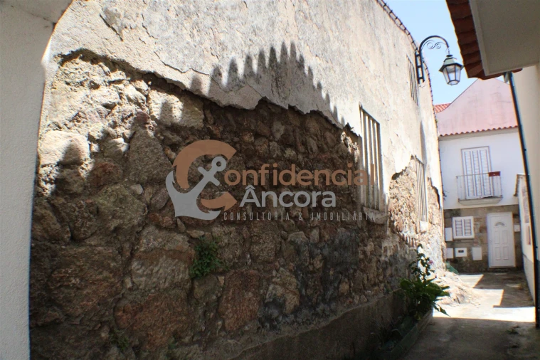 Moradia T0 para Venda em Gouveia (São Pedro e São Julião) Foto 8