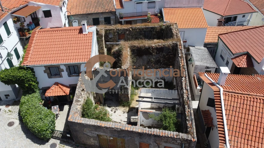 Moradia T0 para Venda em Gouveia (São Pedro e São Julião) Foto 2