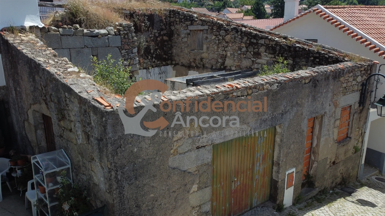 Moradia T0 para Venda em Gouveia (São Pedro e São Julião) Foto 5