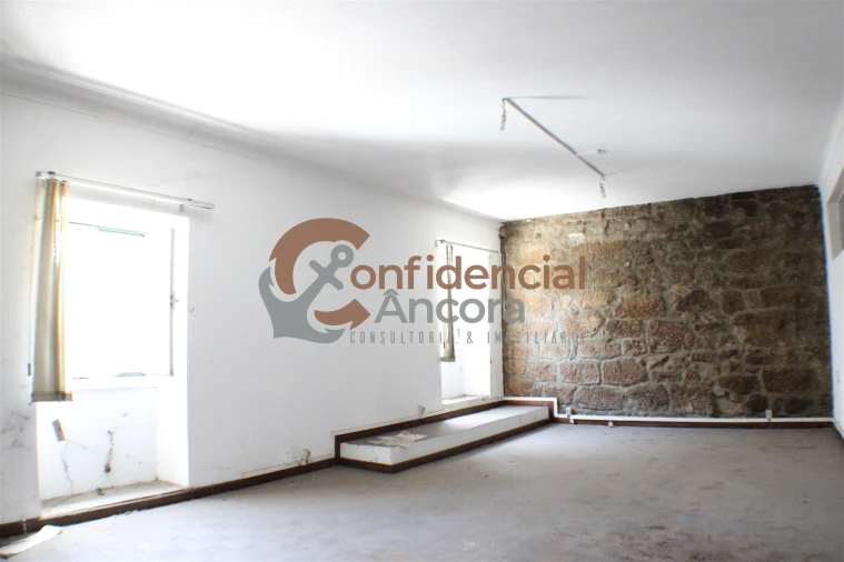 Escritório para Venda em Gouveia (São Pedro e São Julião) Foto 12