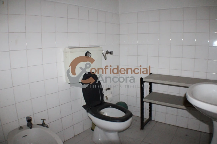 Escritório para Venda em Gouveia (São Pedro e São Julião) Foto 11