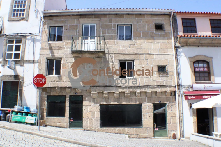 Escritório para Venda em Gouveia (São Pedro e São Julião)