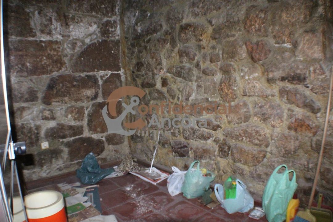 Escritório para Venda em Gouveia (São Pedro e São Julião) Foto 10