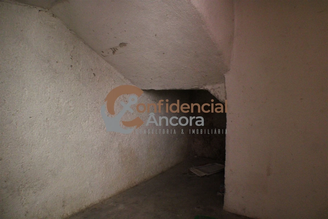 Prédio para Venda em Gouveia (São Pedro e São Julião) Foto 10