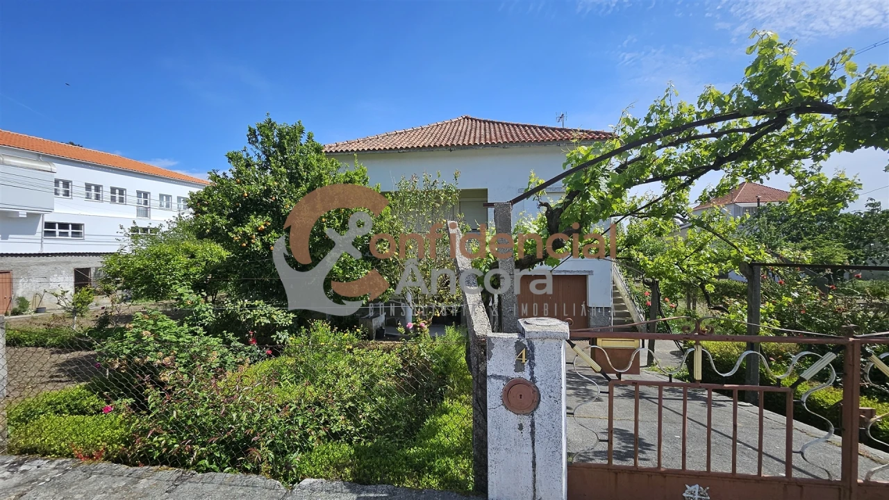 Moradia T4 para Venda em São Paio Foto 1