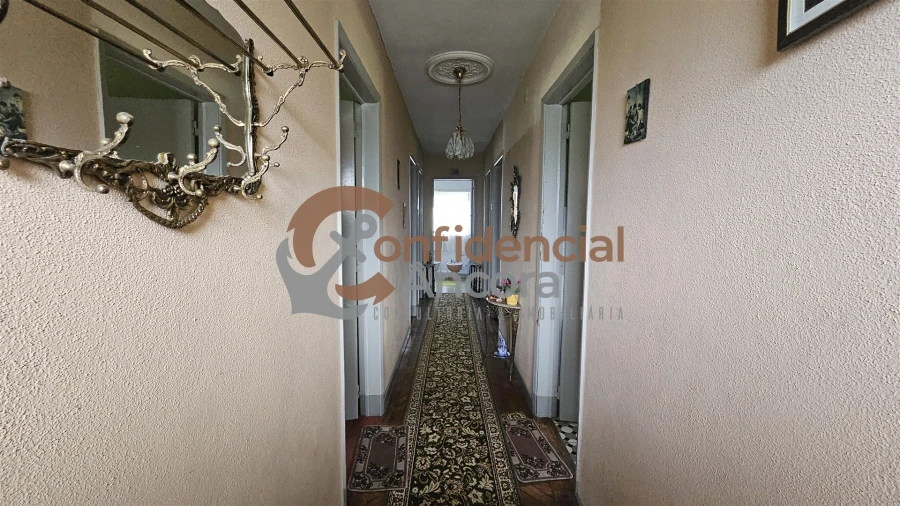 Moradia T4 para Venda em São Paio Foto 8