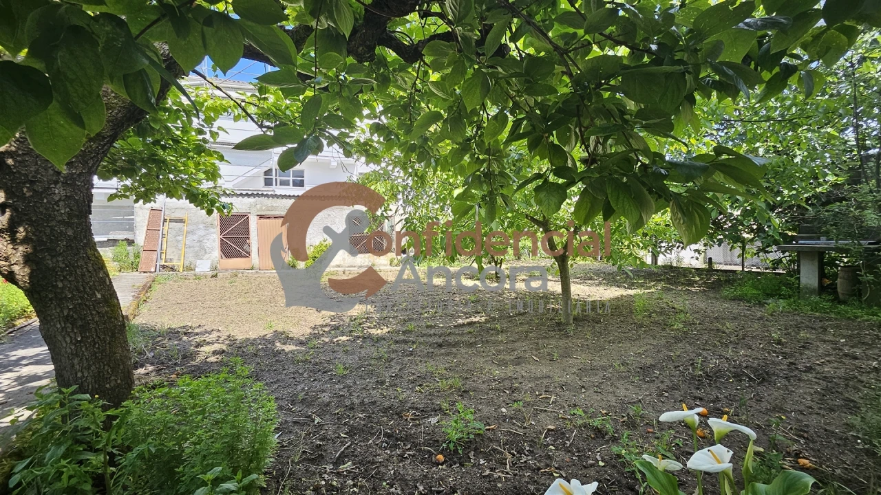 Moradia T4 para Venda em São Paio Foto 18