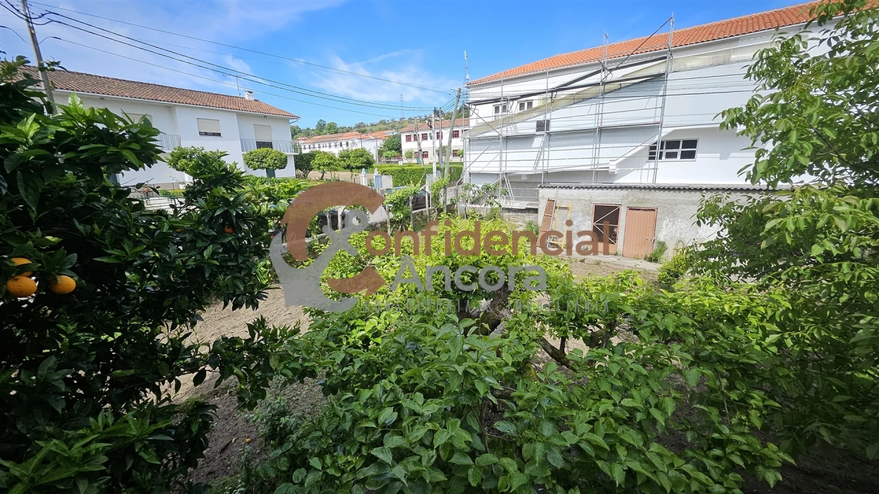 Moradia T4 para Venda em São Paio Foto 16