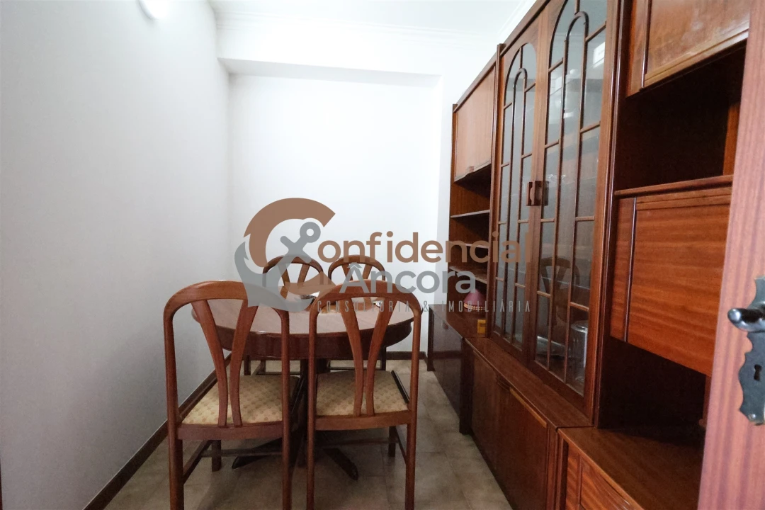 Apartamento T1 para Venda em Torrozelo e Folhadosa Foto 11