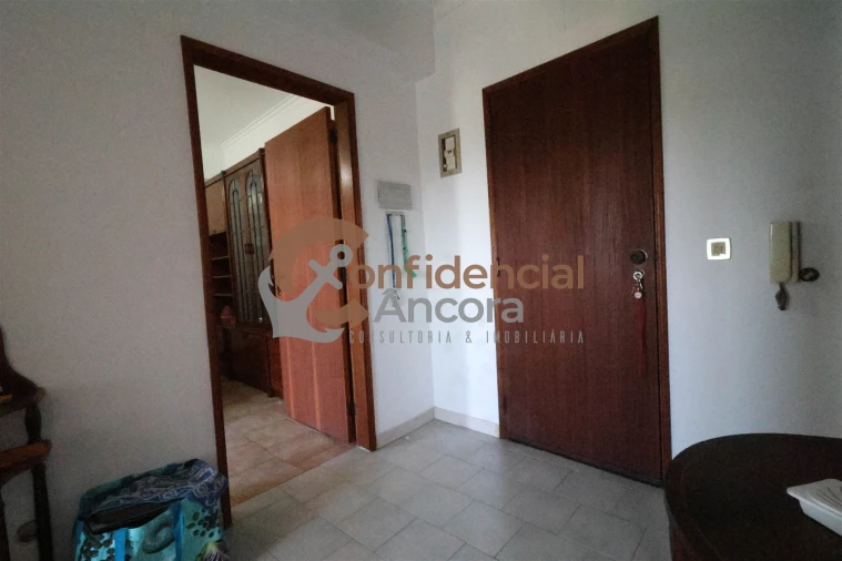 Apartamento T1 para Venda em Torrozelo e Folhadosa Foto 9