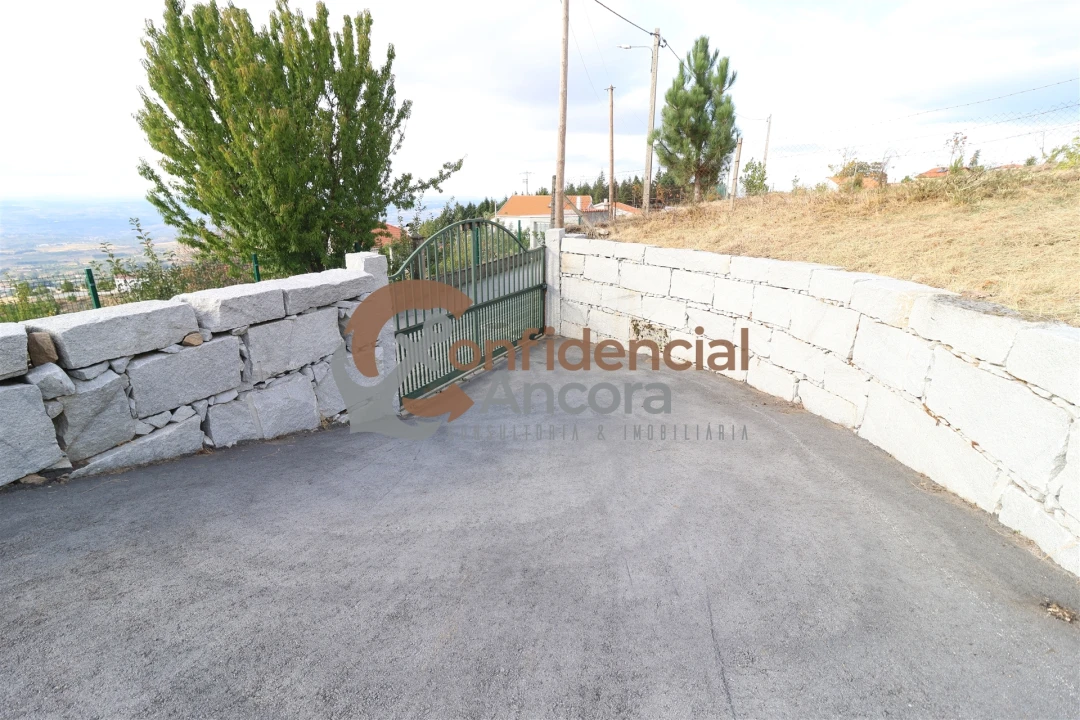 Terreno para Venda em Folgosinho Foto 8