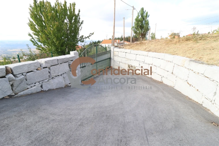 Terreno para Venda em Folgosinho Foto 8