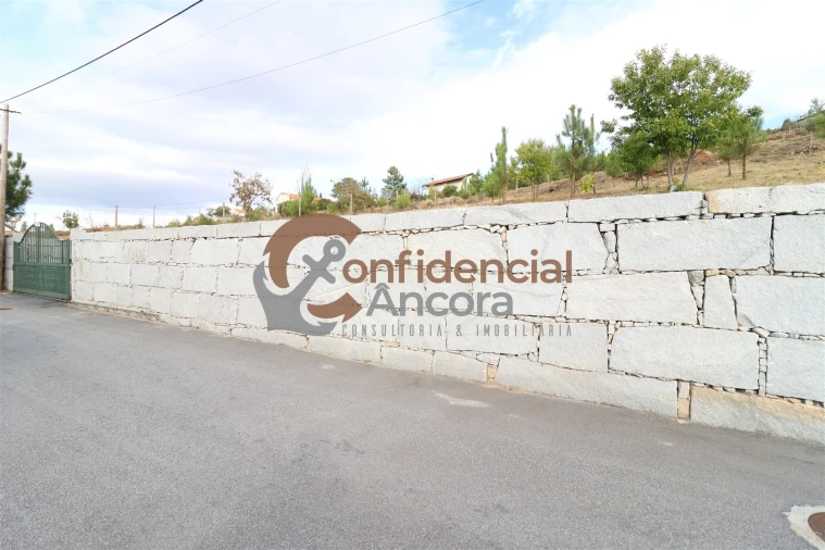 Terreno para Venda em Folgosinho Foto 2