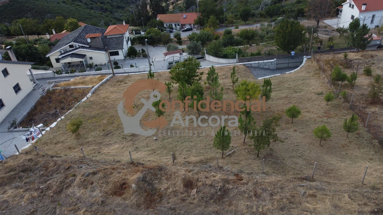 Terreno para Venda em Folgosinho Foto 18