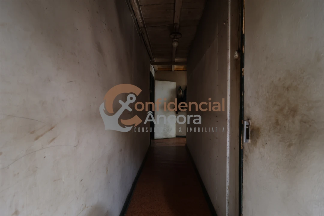 Moradia T3 para Venda em Santa Marinha e São Martinho Foto 7