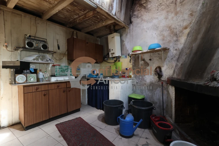 Moradia T3 para Venda em Santa Marinha e São Martinho Foto 6