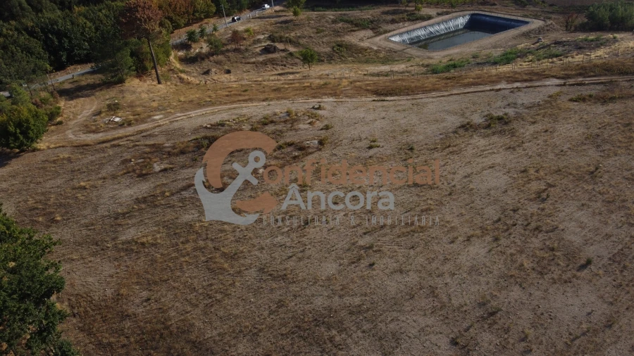 Quinta T0 para Venda em Moimenta da Serra e Vinhó Foto 22