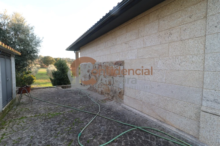 Quinta T1 para Venda em Juncais, Vila Ruiva e Vila Soeiro do Chão Foto 9