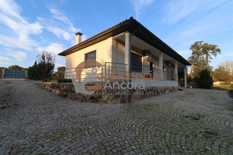 Quinta T1 para Venda em Juncais, Vila Ruiva e Vila Soeiro do Chão Foto 3