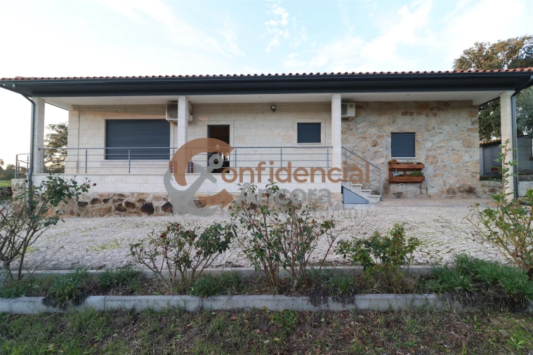 Quinta T1 para Venda em Juncais, Vila Ruiva e Vila Soeiro do Chão Foto 1