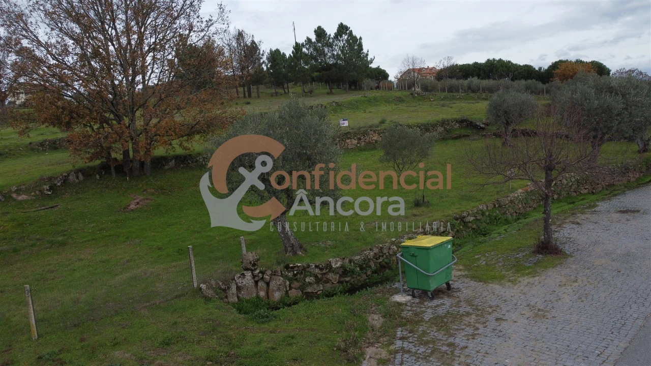 Terreno para Venda em Juncais, Vila Ruiva e Vila Soeiro do Chão Foto 1